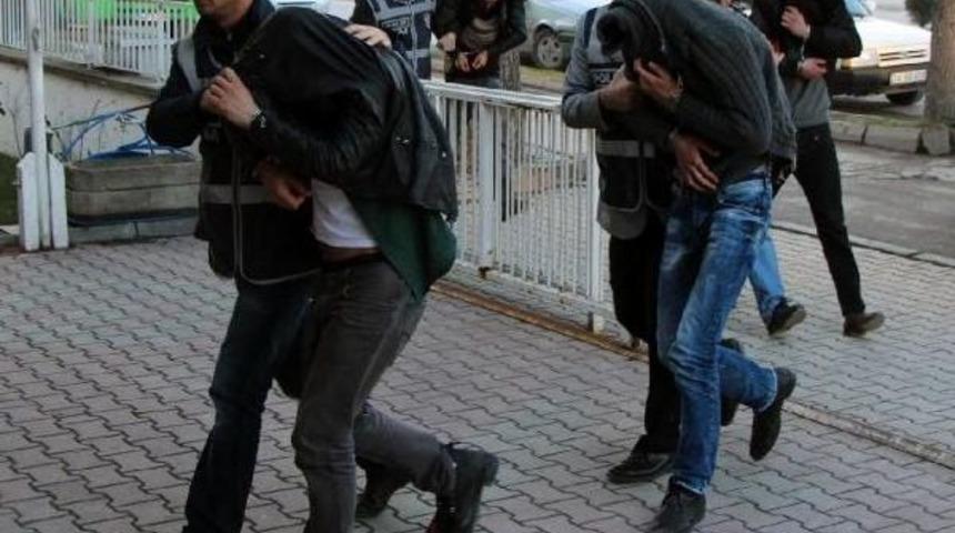Uyuşturucu Operasyonunda 20 Kişi G&ouml;zaltında