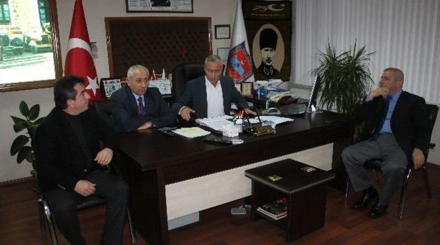 &Ccedil;imen Ve Coşkun&rsquo;dan Civelek&rsquo; E Ziyaret