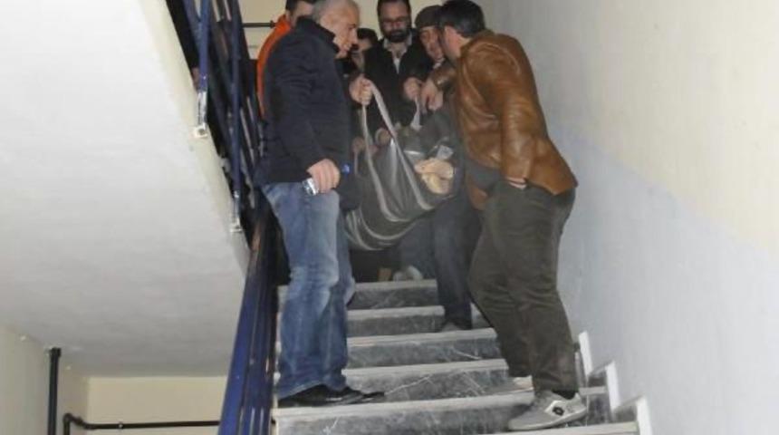 Bunalıma Girdi, Av T&uuml;feğiyle İntihar Etti