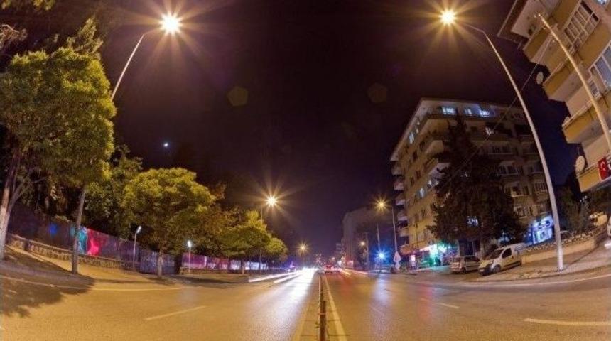 Gaziantep&rsquo;te Aydınlatma Bakım Kampanyası