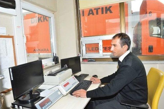 Başkent’te Endüstriyel Ve Tıbbi Atıklar Yakılarak Yok Ediliyor