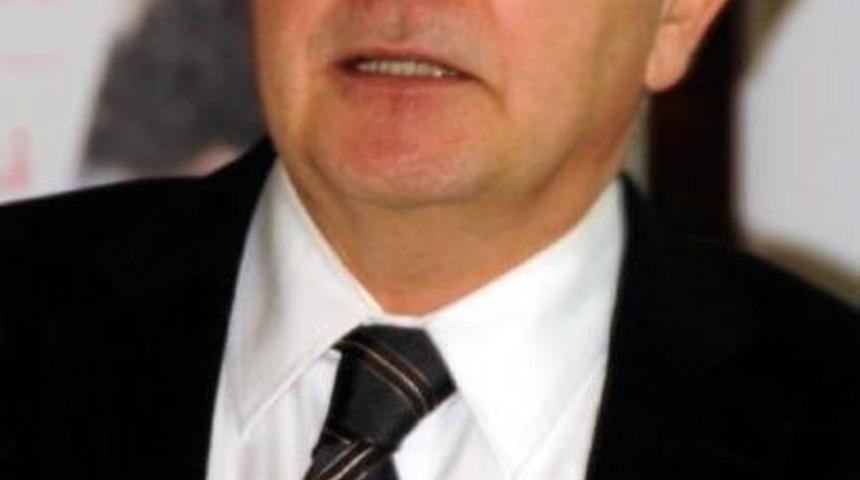 Ag&uuml;&rsquo;Den &Ouml;zhaseki&rsquo;Ye &lsquo;Fahri Doktora&rsquo; &Uuml;nvanı