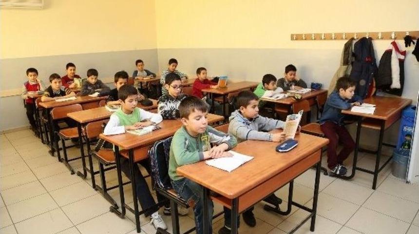 Şehitkamil Belediyesi, &Ouml;ğrencileri Geleceğe Hazırlıyor