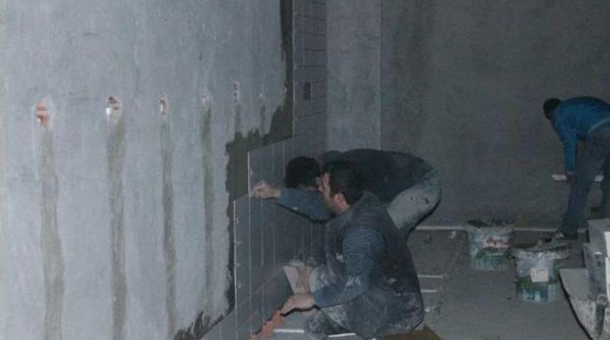 Timsah Arena’Da Lodosun Hasarı Ağır Oldu