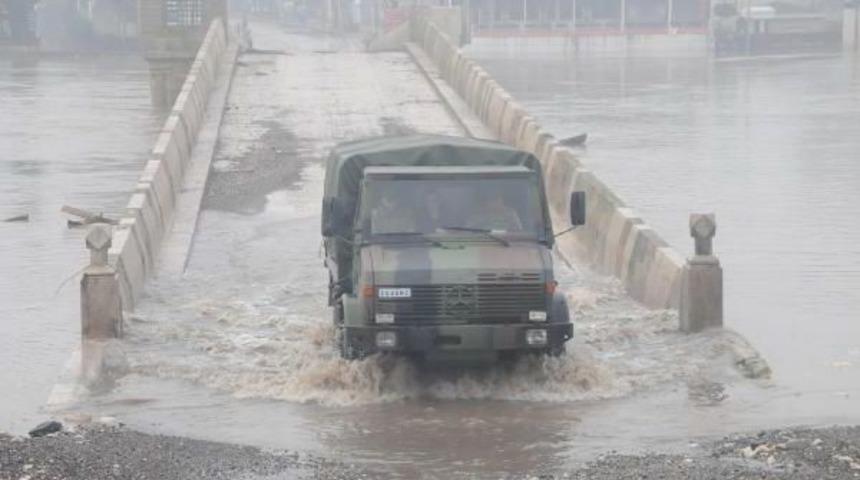 Edirne'de Yol A&ccedil;ıldı, Esaret Bitti