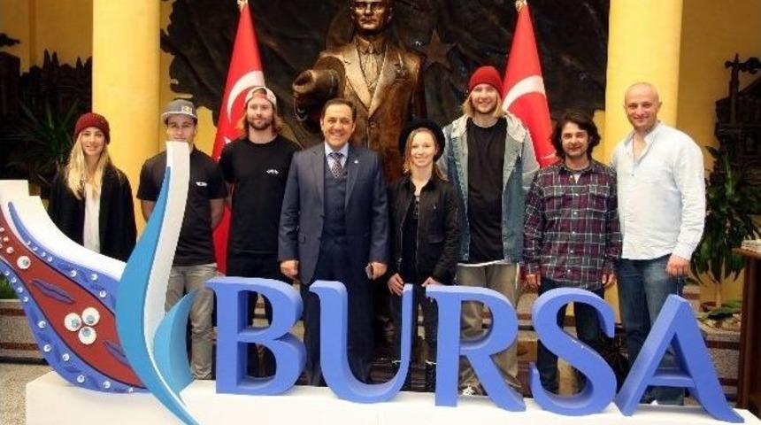 Uludağ&rsquo;da Snowboard Şenliği