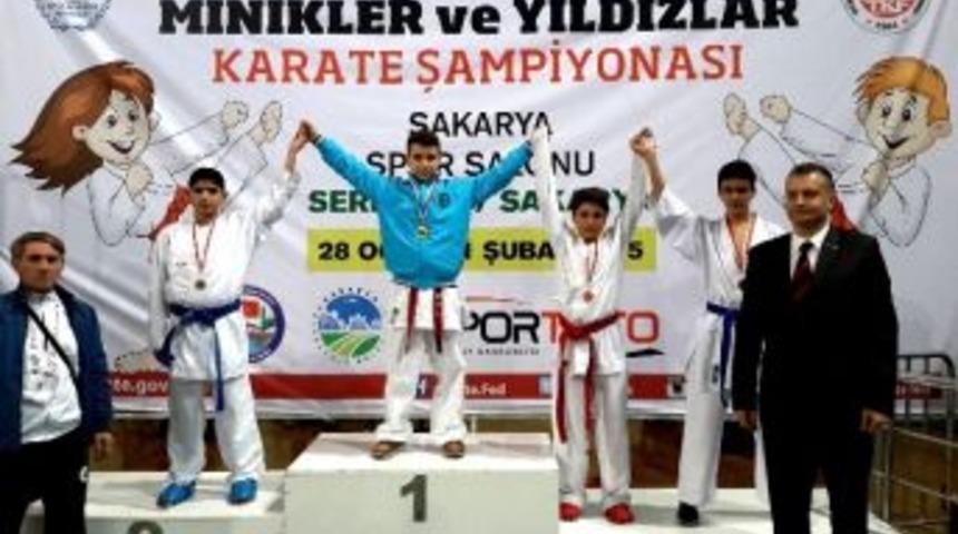 Karatenin Bursalı Yıldızları Gururlandırdı