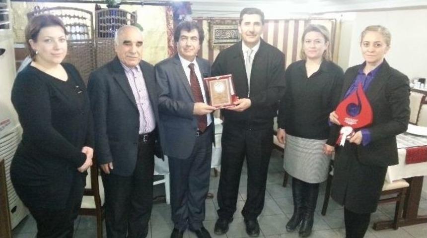 Masiad&rsquo;dan Hacıbaba Kervansaray Lokantası&rsquo;na Plaket