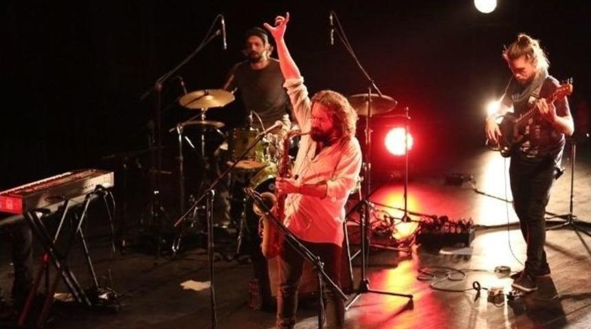 Nil&uuml;fer&rsquo;de Korhan Futacı Ve Kara Orkestra R&uuml;zgarı