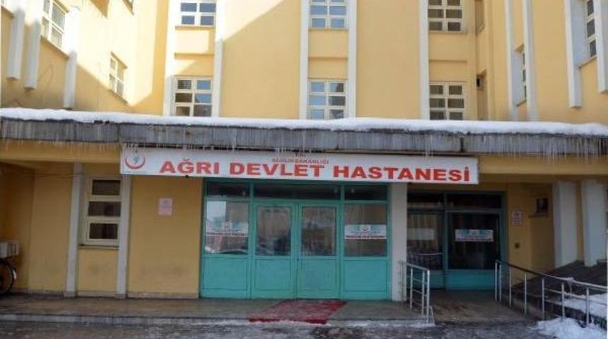 Ağrı'da Hastanede Oksijen Sistemi Arızılandı, Erzurum'a Sevk Edilen 2 Hasta &Ouml;ld&uuml;