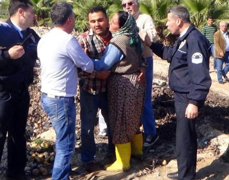 Devrilen Traktörün Altında Kalarak Ağır Yaralandı G5