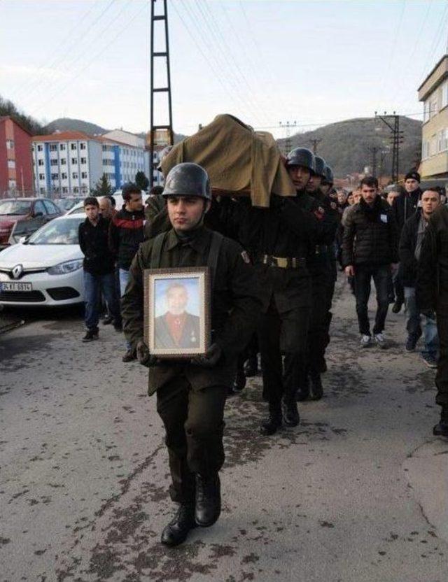 85 Yaşındaki Kore Gazisi Son Yolculuğuna Uğurlandı