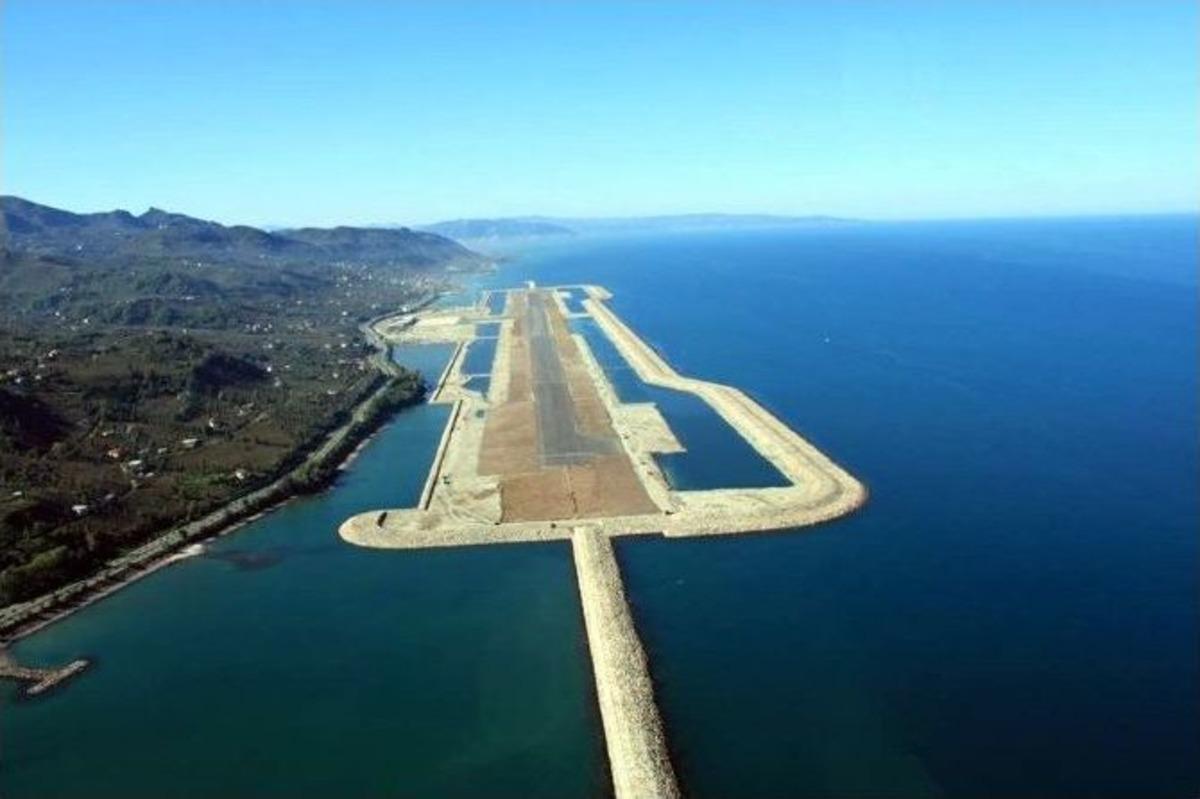 Denize Havaalanı Gururu