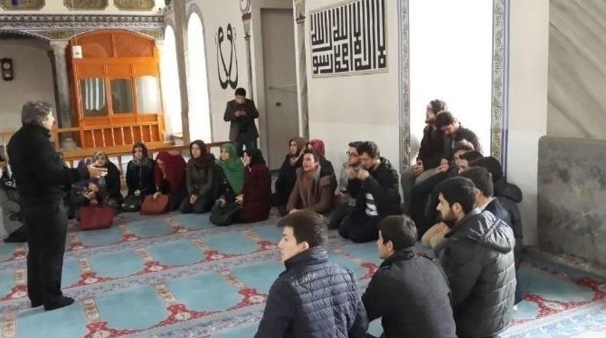 &Uuml;niversite Gen&ccedil;liğinden K&uuml;lt&uuml;r Gezisi