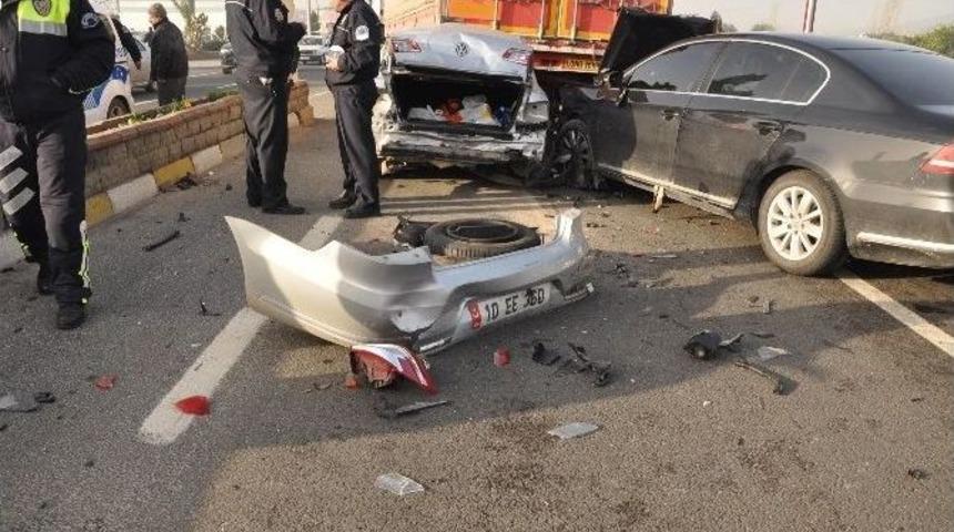 Nazilli&rsquo;de Trafik Kazası; 6 Yaralı