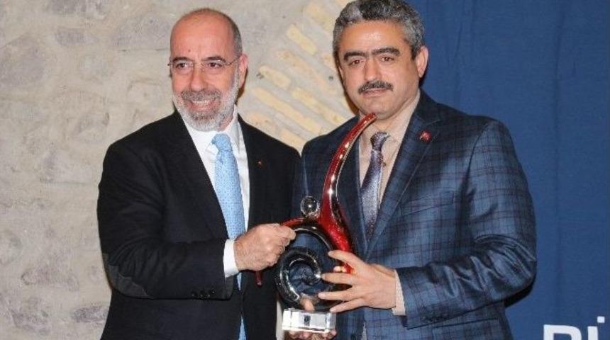 Başkan Alıcık&rsquo;a &Ouml;zel &Ouml;d&uuml;l