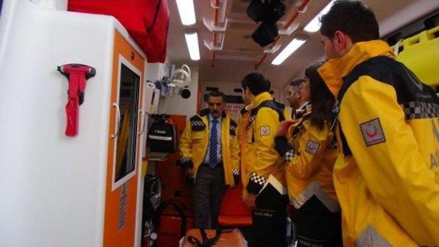 Tunceli'ye Görderilen 4 Ambulans Törenle Hizmete Girdi