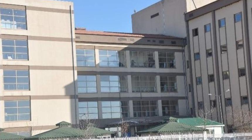 Kahta Devlet Hastanesi&rsquo;nde Yangın