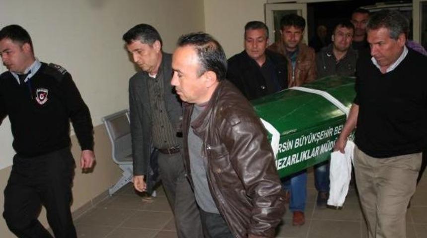 Mersin'de Fabrika Yatakhanesi Yandı: 3 &Ouml;l&uuml; (3)