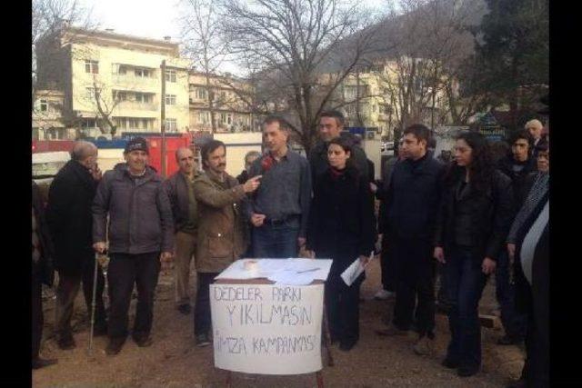 Kavşak Için Yıkılacak Parka Mahkemeden 'yürütmeyi Durdurma' Kararı