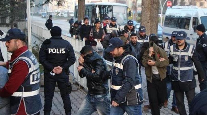 Bolu'da Torbacı Operasyonu: 20 G&ouml;zaltı