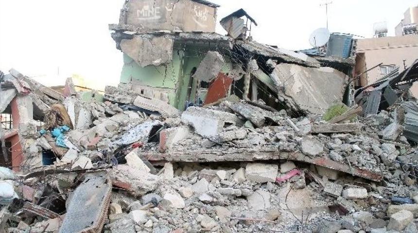 Bu Evden Sağ &Ccedil;ıktılar