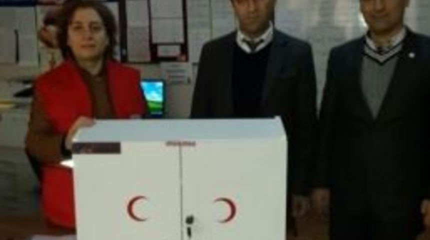 Kızılay’dan Okullara İlk Yardım Dolabı