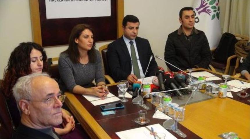 Demirtaş : Ciddi Bir Krizden S&ouml;z Edemeyiz, Başarıya Doğru Gittiğine Dair Gelişmeler Var Da Diyemeyiz