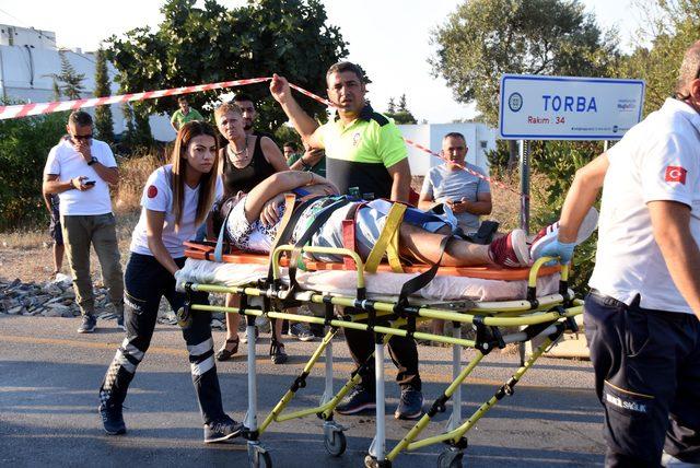 Bodrum'da iki otomobil kafa kafaya çarpıştı: 1 ölü, 3 yaralı