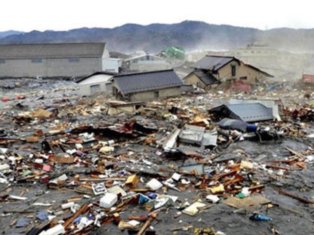 Japonya da Çernobil e 1 kademe kaldı 14