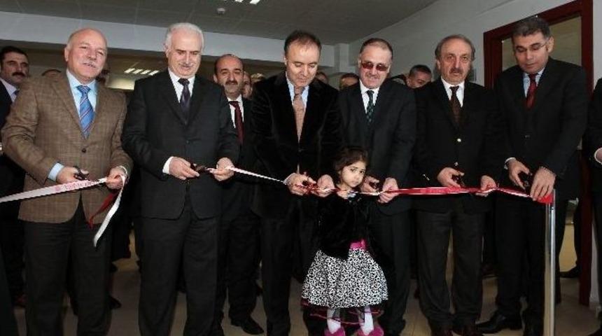 Atat&uuml;rk &Uuml;niversitesi İnsani Değerler Eğitimi Uygulama Ve Araştırma Merkezi A&ccedil;ıldı