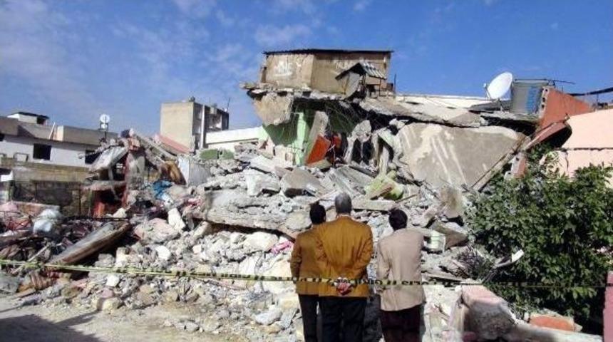 Mersin'de &Ccedil;&ouml;ken Binanın Sahibi Faciayı Anlattı