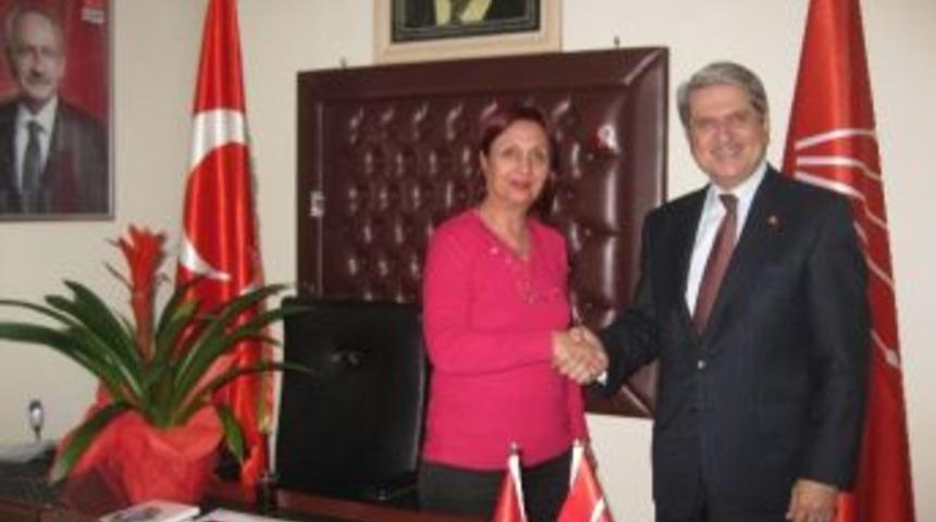 &Ccedil;ıray&rsquo;dan D&ouml;nmez&rsquo;e Tebrik Ziyareti