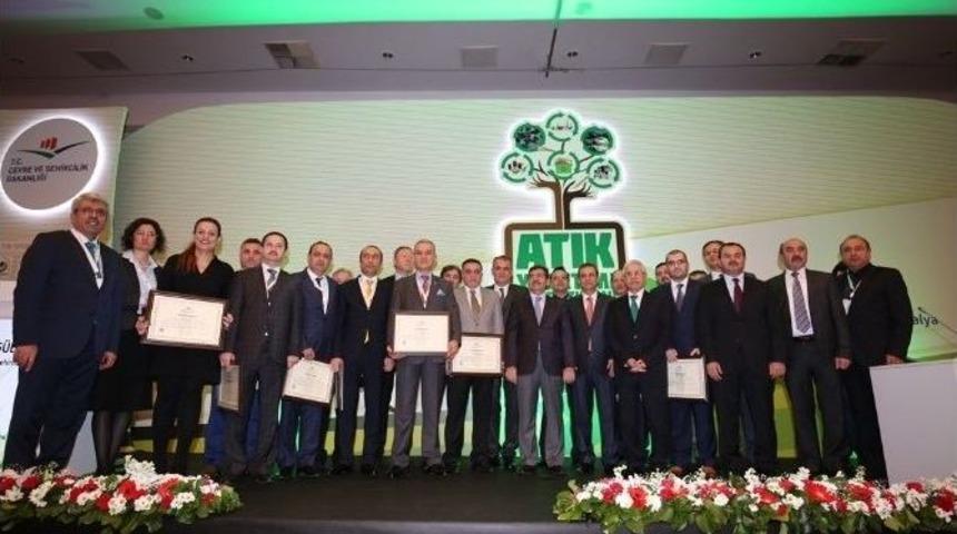 Atık Y&ouml;netimi Sekt&ouml;r&uuml; İzaydaş&rsquo;ı Alkışladı