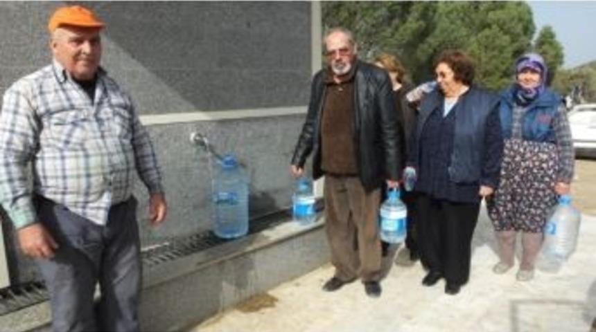 Burhaniye’de Hayır Çeşmesine Yoğun İlgi