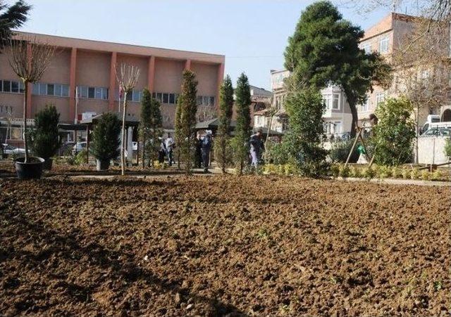 Süleymanpaşa’da Parklar Her Dönem Yeşil Kalacak