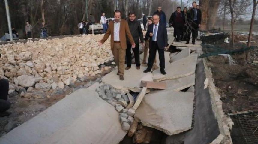 Edirne'de K&ouml;pr&uuml;ler Trafiğe A&ccedil;ıldı (2)