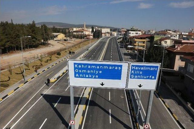 Abdulkadir Aksu Kavşağı Trafiğe Açıldı