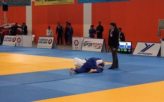 Judo Ümitler Türkiye Şampiyonası Tekirdağ’da Başladı