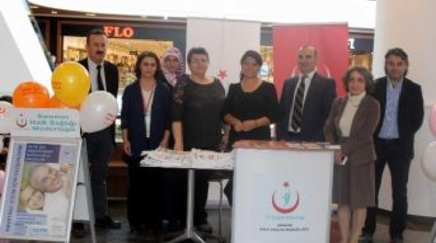 Halk Sağlığı Piazza&rsquo;da Stant A&ccedil;tı