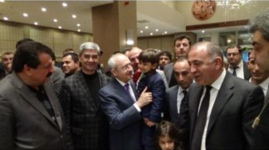 Kılı&ccedil;daroğlu, Ara&ccedil;ta Kilitli Kaldı