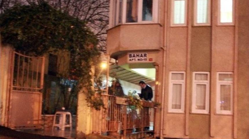 Eski Eşini &Ccedil;ocuklarının G&ouml;zleri &Ouml;n&uuml;nde &Ouml;ld&uuml;rd&uuml;