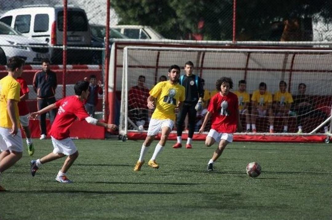 S&uuml;leyman Seba Gen&ccedil;lik Futbol Turnuvası Tamamlandı