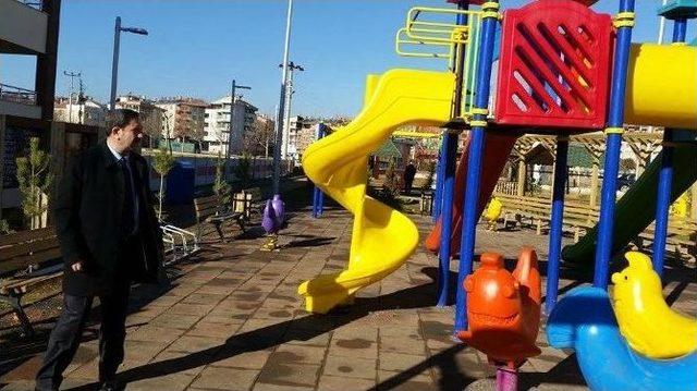 Kovancılar’da Aile Ve Çocukların Birlikte Zaman Geçireceği Park Yapıldı