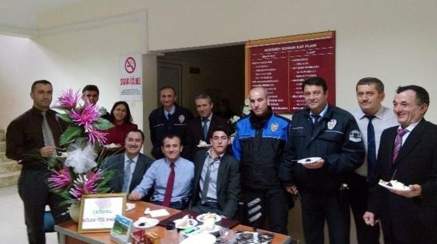 Kaymakamdan Engelli Çalışana Sürpriz