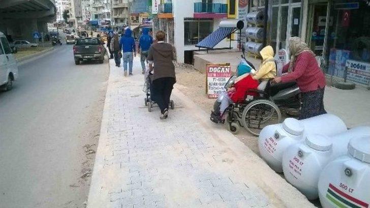 Kuşadası’nda Engellilerden Kaldırımlarda Düzenleme İsteği G3