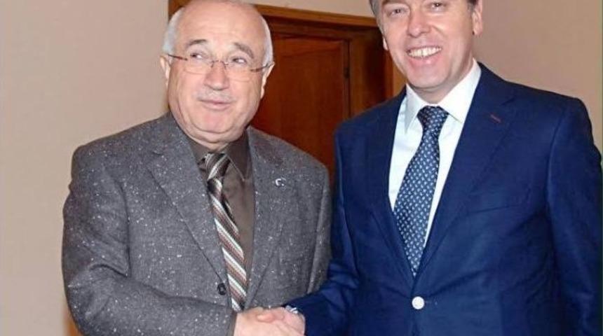 Komisyon &Ccedil;alışmasına Cemil &Ccedil;i&ccedil;ek&rsquo;te Katıldı