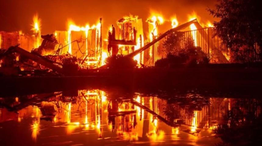 Kaliforniya yanıyor! OHAL ilan edildi!