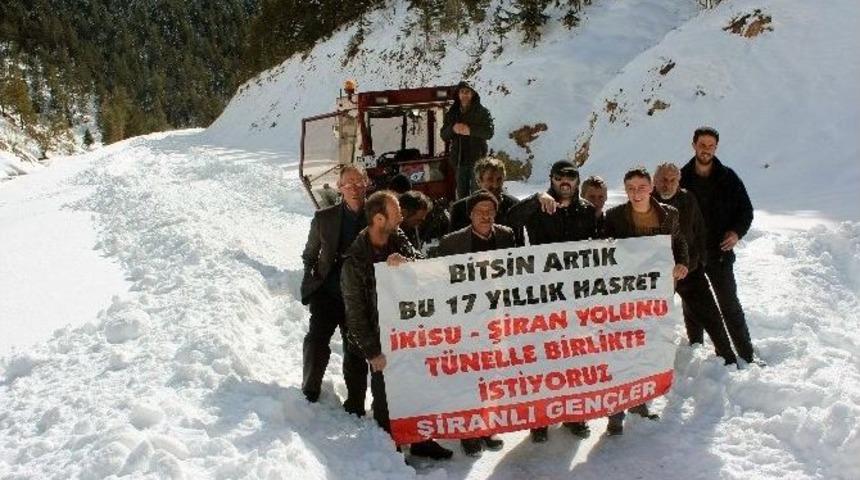 İkisu-şiran Karayolu&rsquo;nda İlgin&ccedil; Eylem