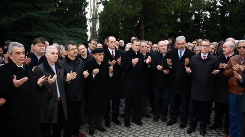 Mümin Gençoğlu Mezarı Başında Anıldı